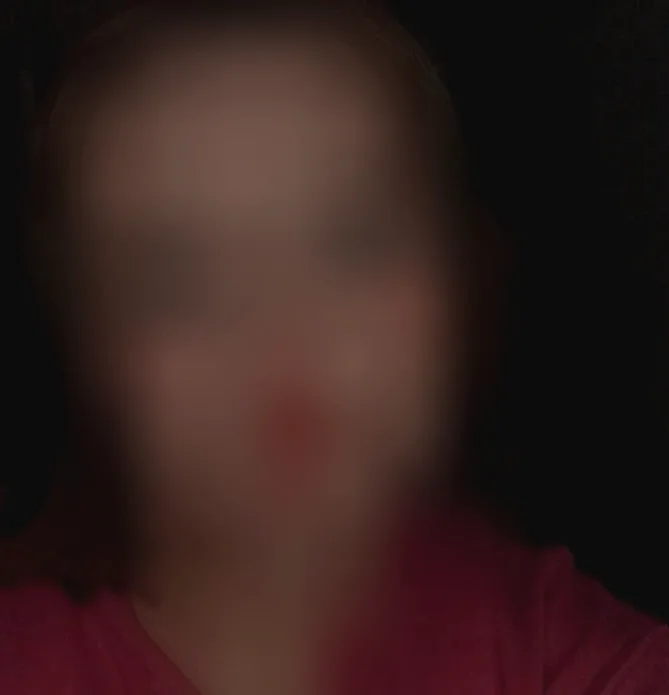 Amira, 21