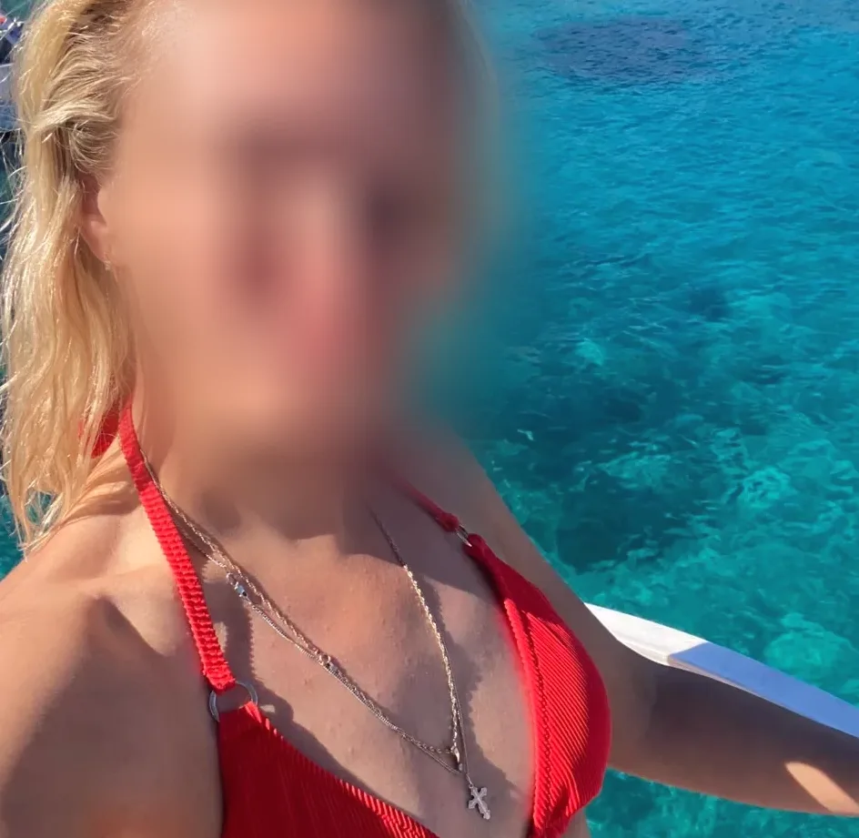 Catriona, 39