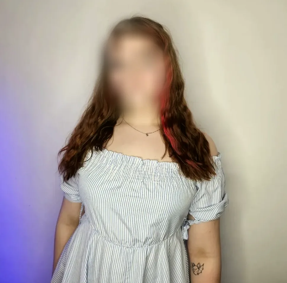 Daisy, 21