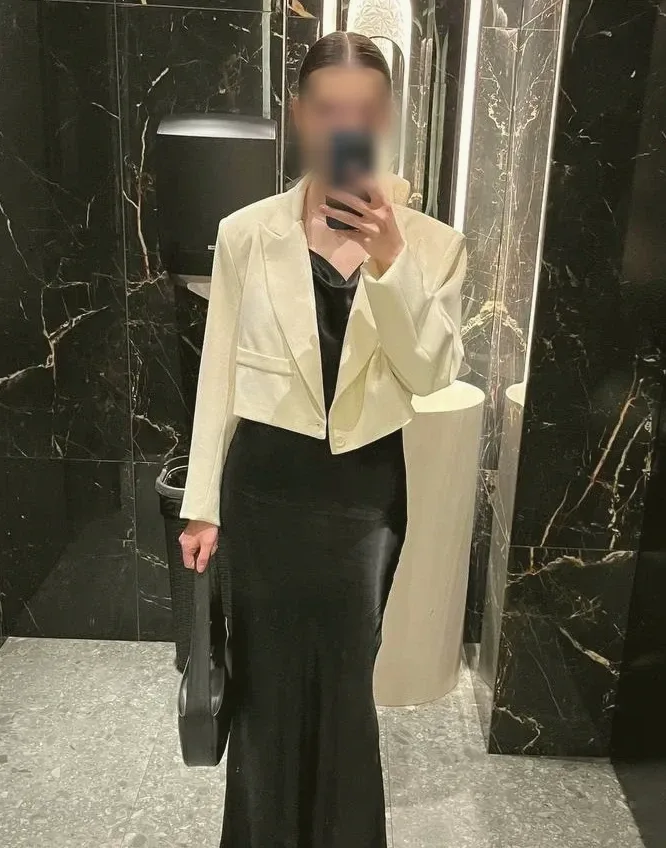 Evie, 31