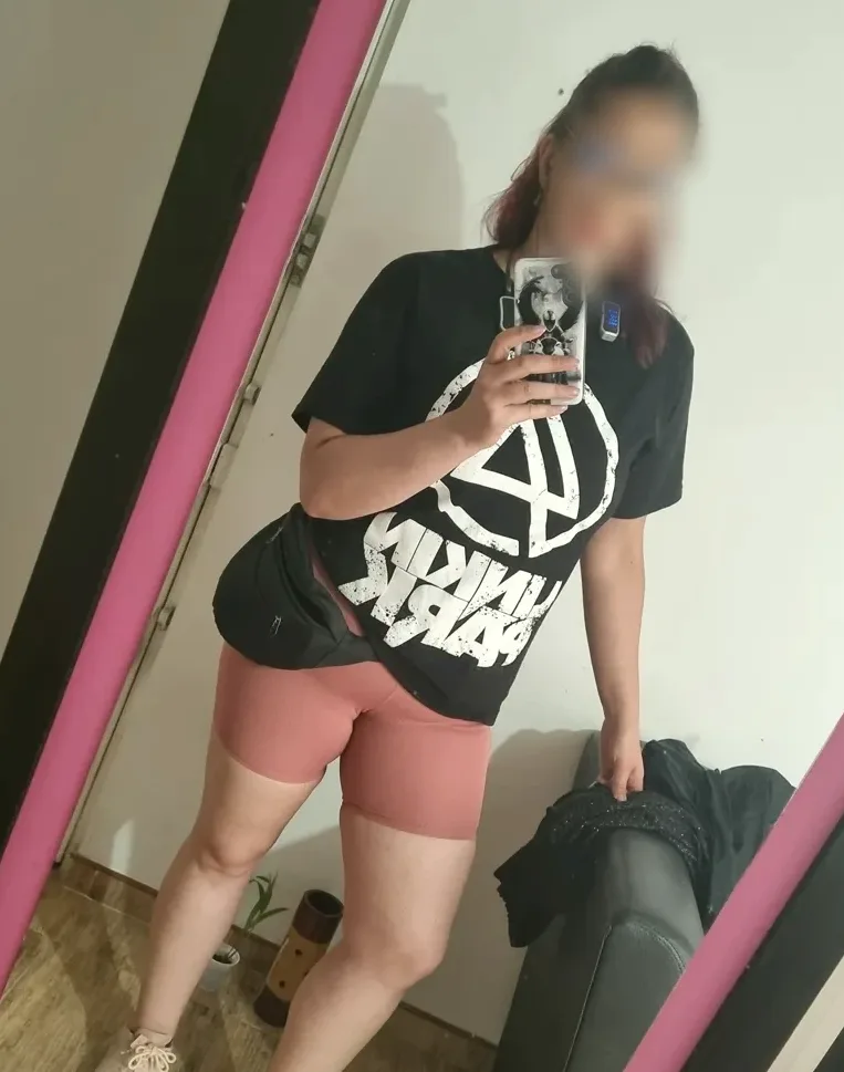 Magda, 39