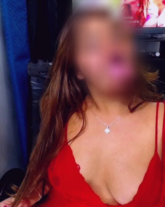 Mila, 27