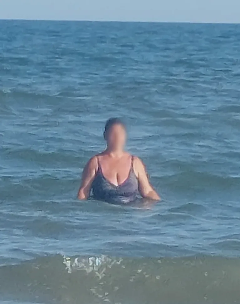 Rebecca, 38