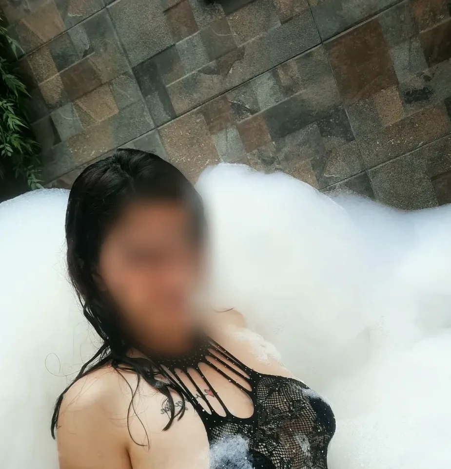 Shannon, 26