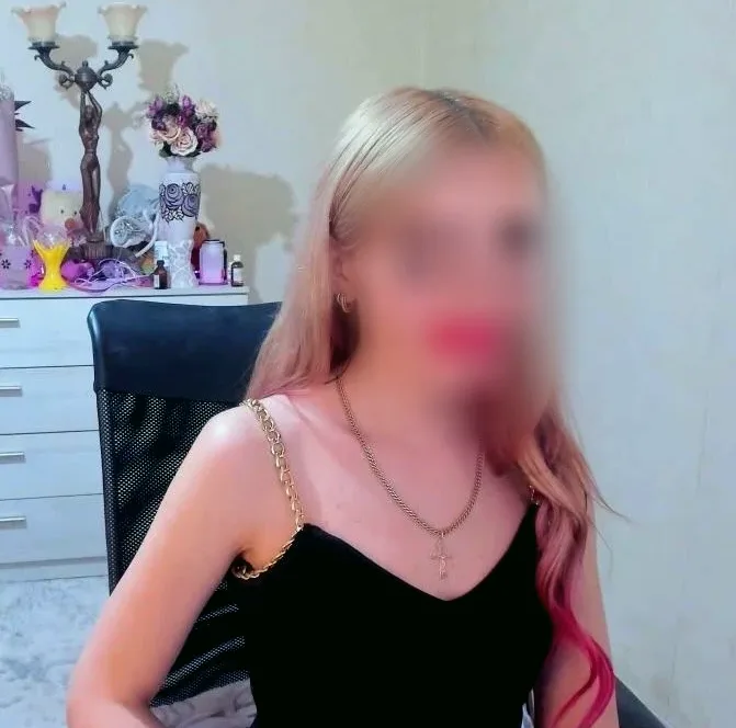 Stacey, 24