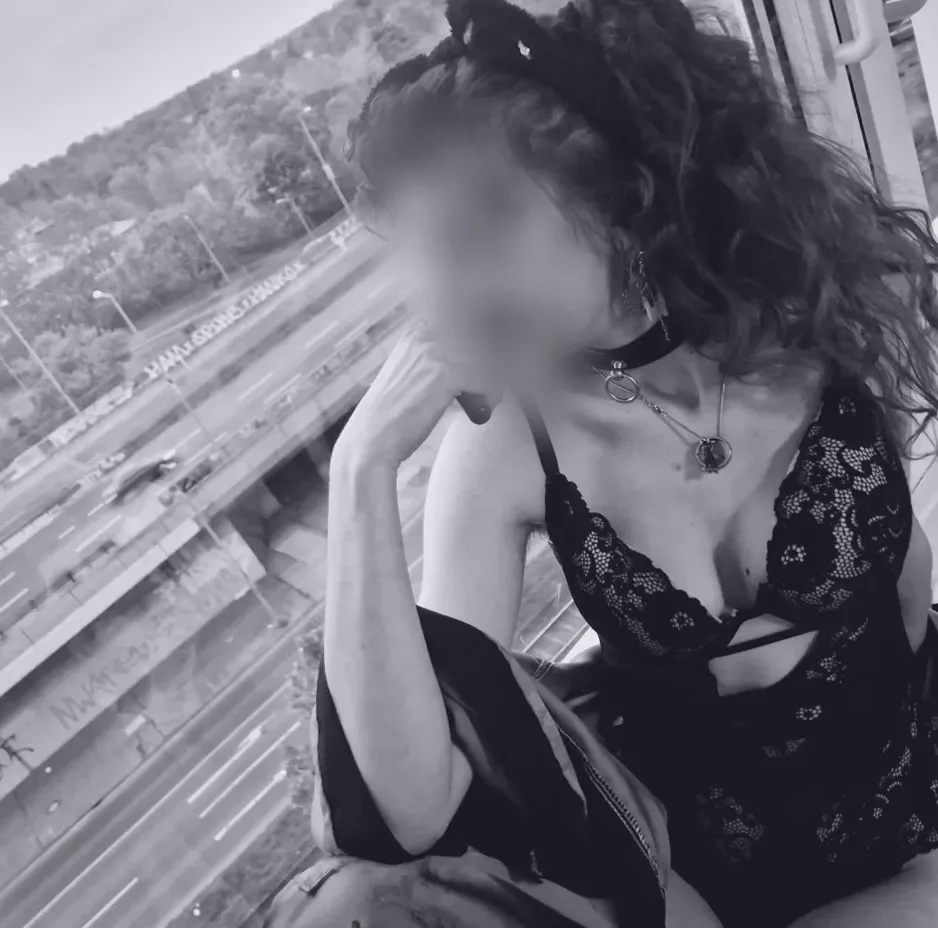 Victoria, 22